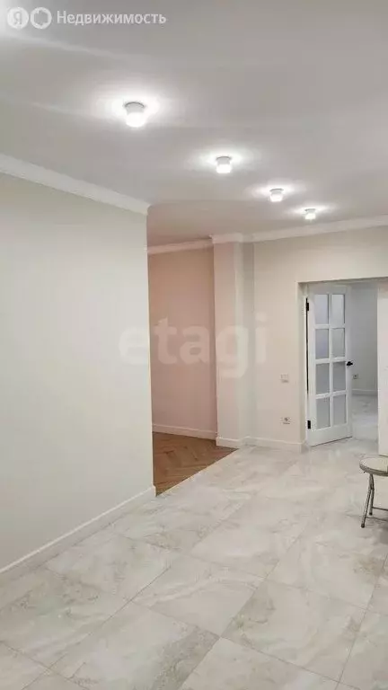 3-комнатная квартира: Владикавказ, улица Зураба Магкаева, 2/2 (107 м) - Фото 0