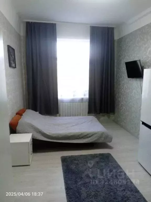 Комната Свердловская область, Екатеринбург ул. Баумана, 2А - Фото 2