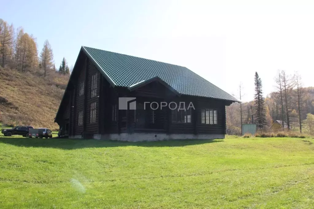 Дом в Алтайский край, Чарышский район, с. Тулата Центральная ул., 79А ... - Фото 1