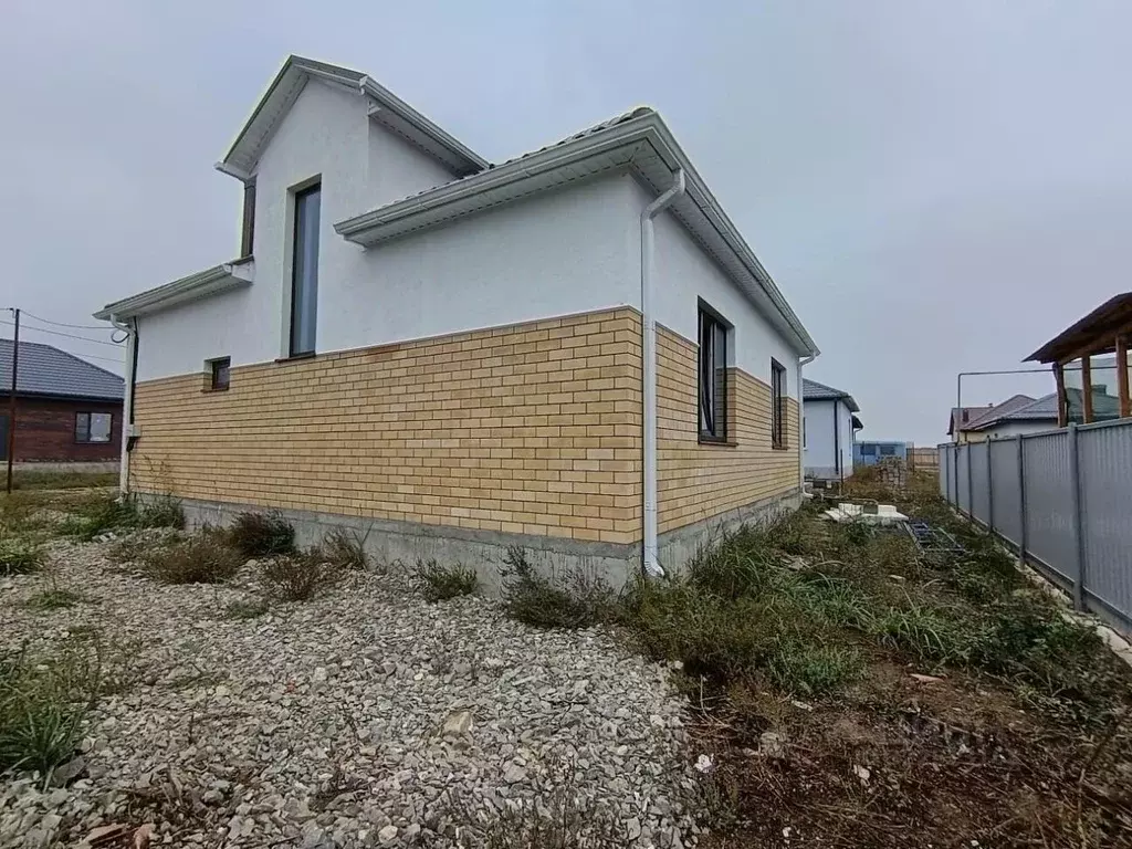 Дом в Краснодарский край, Крымск пер. Изумрудный, 26А (120 м) - Фото 0