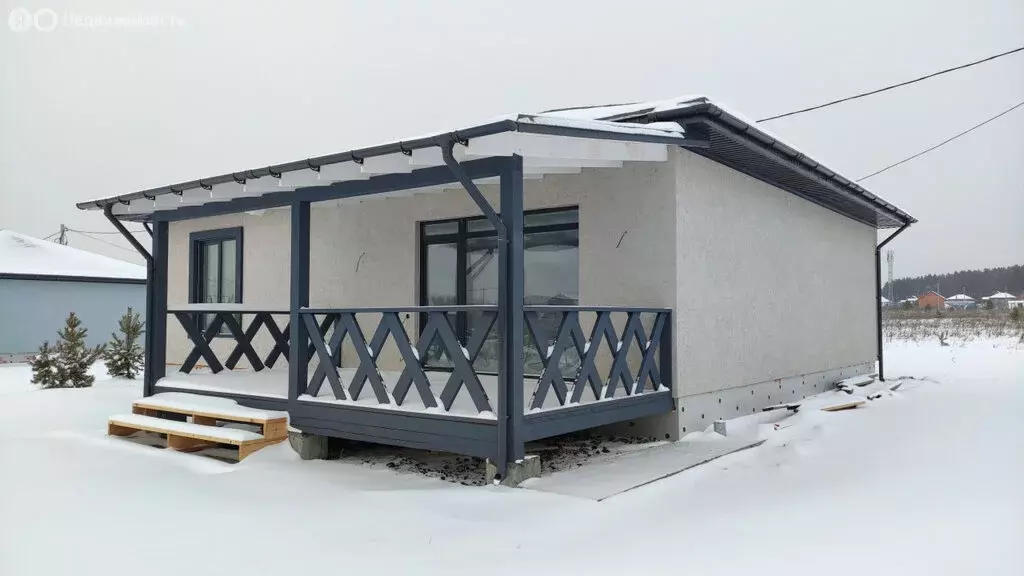 Дом в Свердловская область, Белоярский муниципальный округ, деревня ... - Фото 1