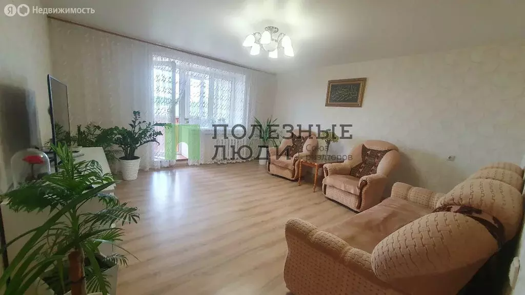 3-комнатная квартира: Зеленодольск, Комсомольская улица, 23 (81.5 м) - Фото 1