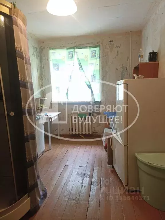 Комната Пермский край, Лысьва ул. Энгельса, 33 (13.2 м) - Фото 0