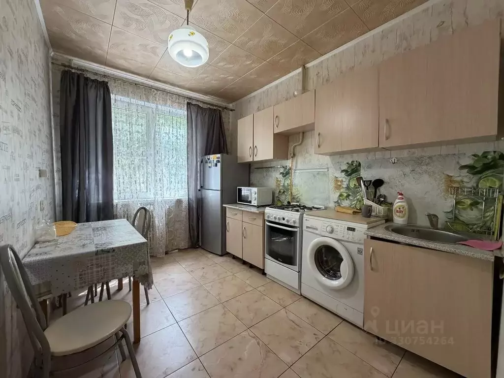 2-к кв. Волгоградская область, Волгоград Новосибирская ул., 66 (52.5 ... - Фото 1