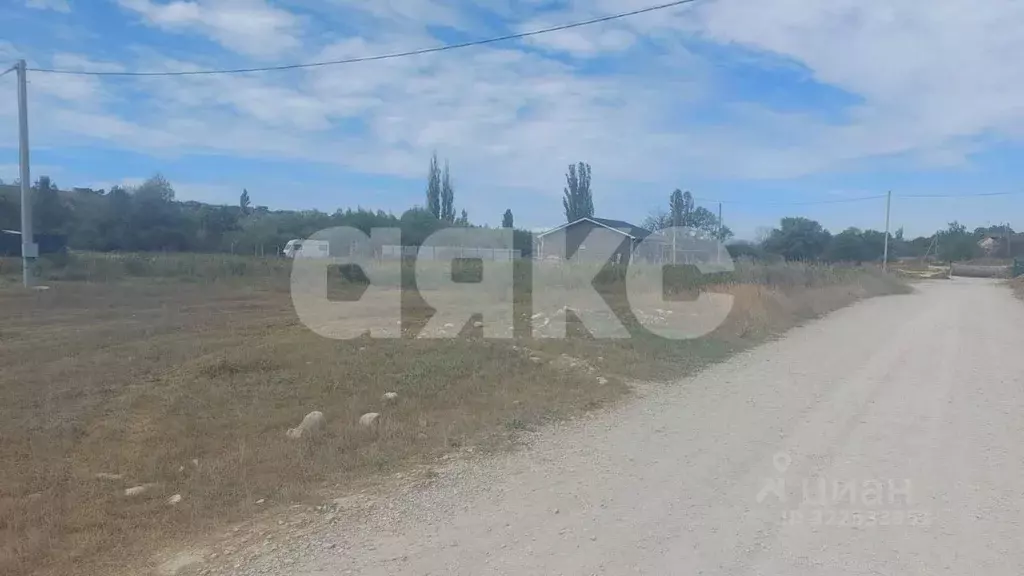 Участок в Крым, Симферопольский район, с. Мирное ул. Давида Гордона ... - Фото 2