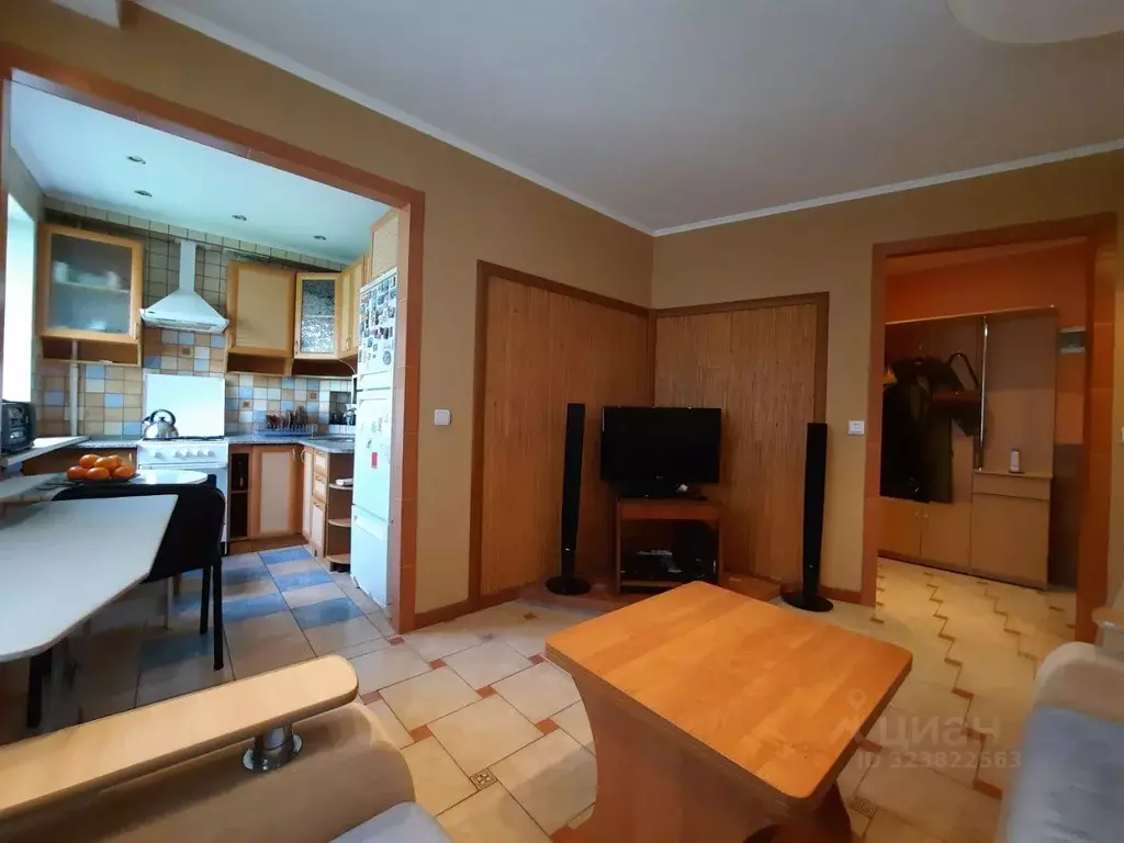 3-к кв. Омская область, Омск просп. Королева, 2А (56.9 м) - Фото 1