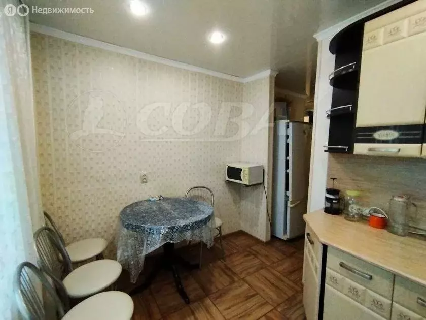 3-комнатная квартира: Тобольск, 4-й микрорайон, 38 (60 м) - Фото 1