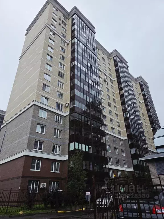 3-к кв. Санкт-Петербург ул. Федора Котанова, 3к2 (80.9 м) - Фото 1