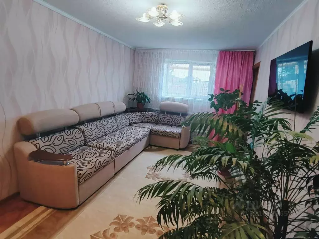 3-к кв. Астраханская область, Астрахань ул. Геологов, 25А (58.4 м) - Фото 0