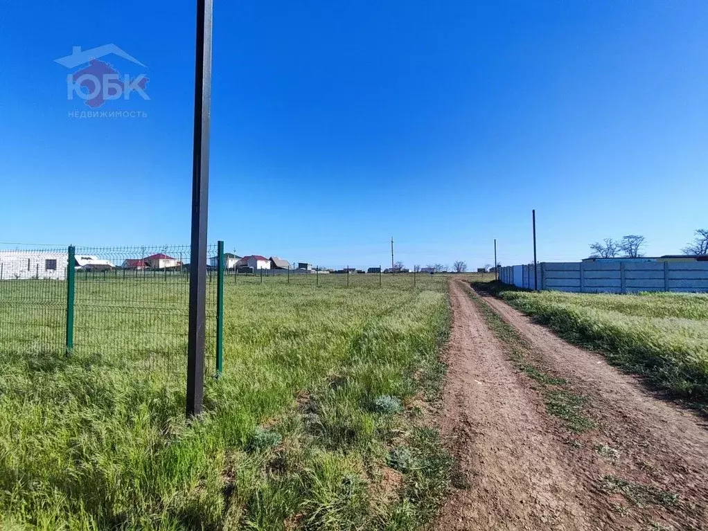 Участок в Крым, Сакский район, Молочненское с/пос, с. Витино уч2 (7.2 ... - Фото 0