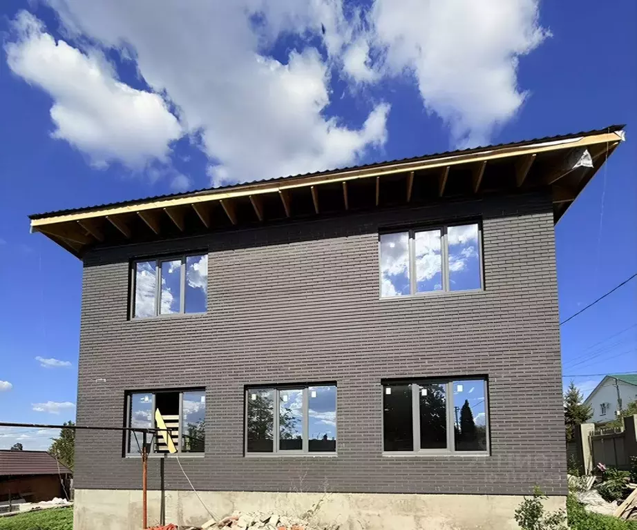 Дом в Саратовская область, Саратов ул. Имени Н.А. Островского, 5Б (211 ... - Фото 1