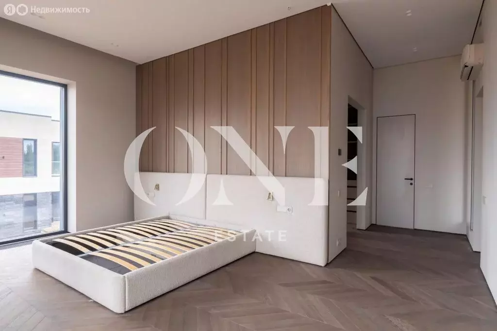 Дом в деревня Лапино, КП Корнер Лапино (372 м) - Фото 1