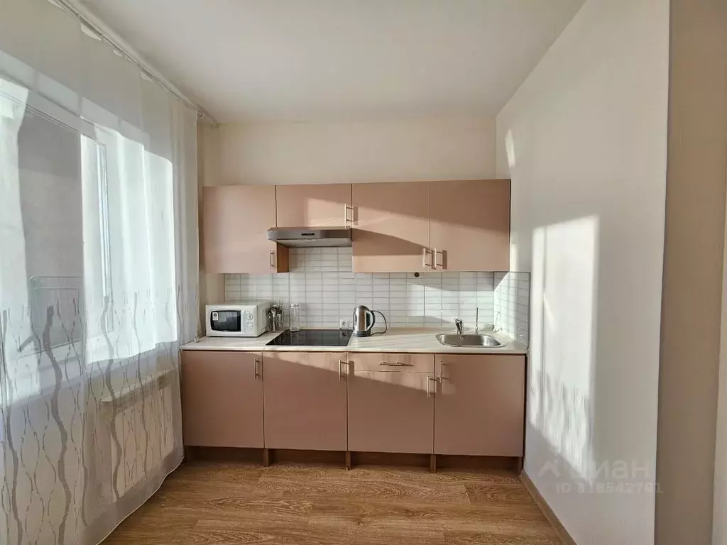 1-к кв. Свердловская область, Екатеринбург ул. Токарей, 26 (40.0 м) - Фото 1
