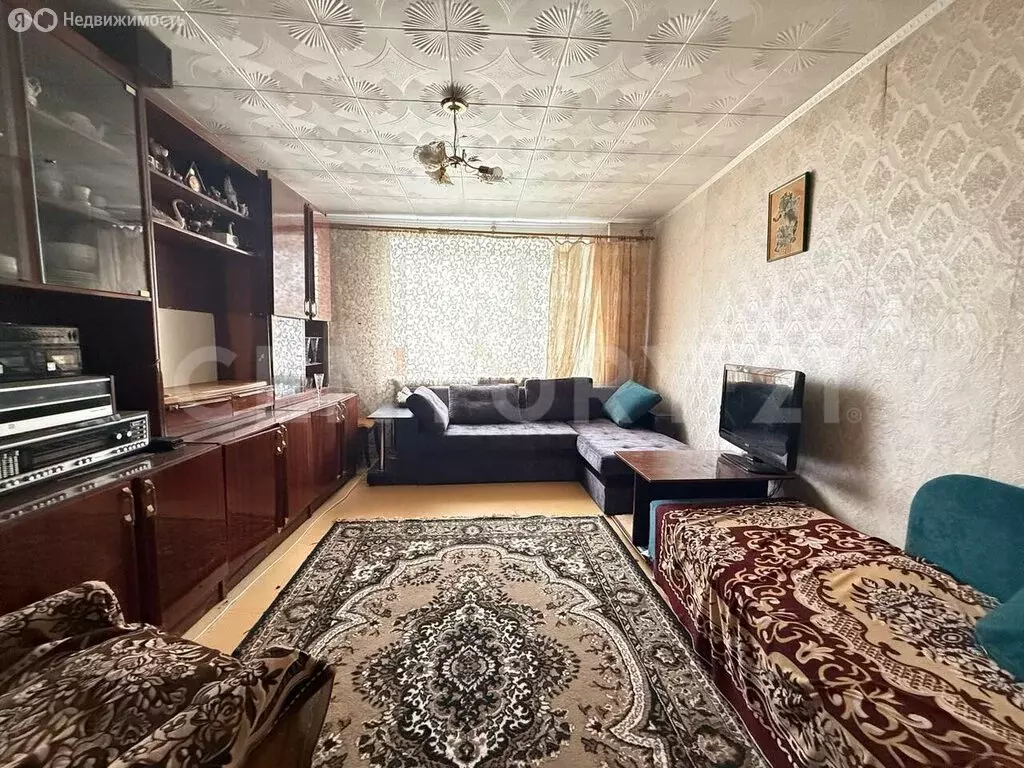 2-комнатная квартира: Приморский, Железнодорожная улица, 7 (50 м) - Фото 1