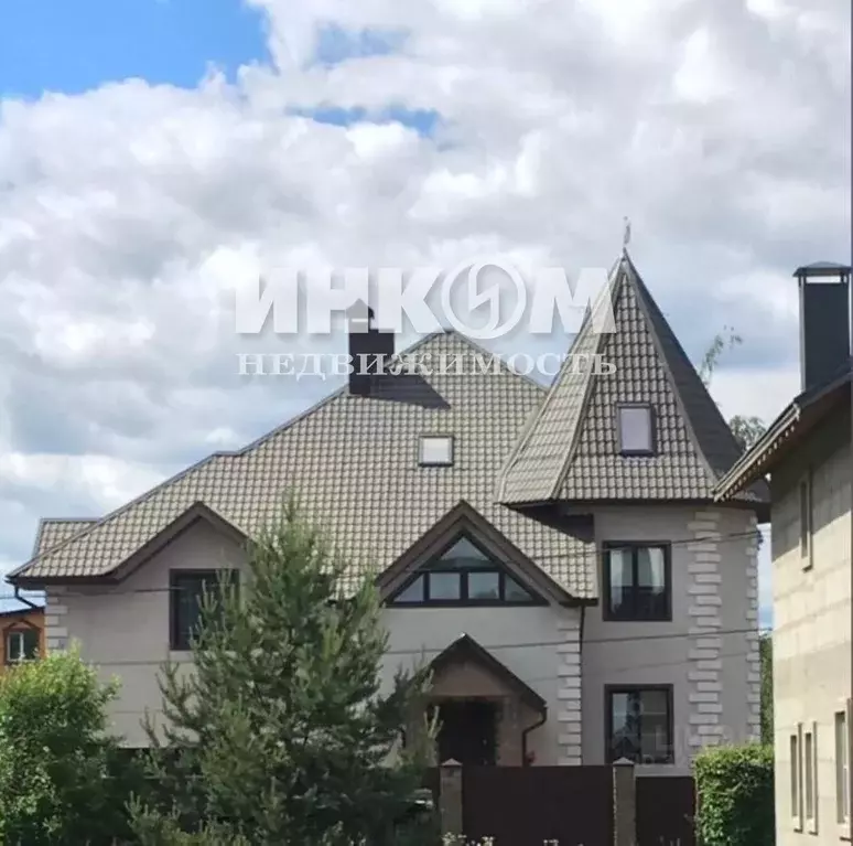 Дом в Москва пос. Кирпичного Завода, Анино СНТ, 10 (540 м) - Фото 1