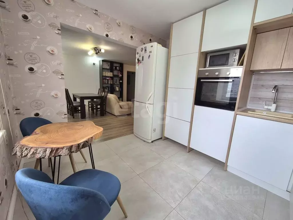 3-к кв. Челябинская область, Челябинск ул. Куйбышева, 84 (81.7 м) - Фото 1