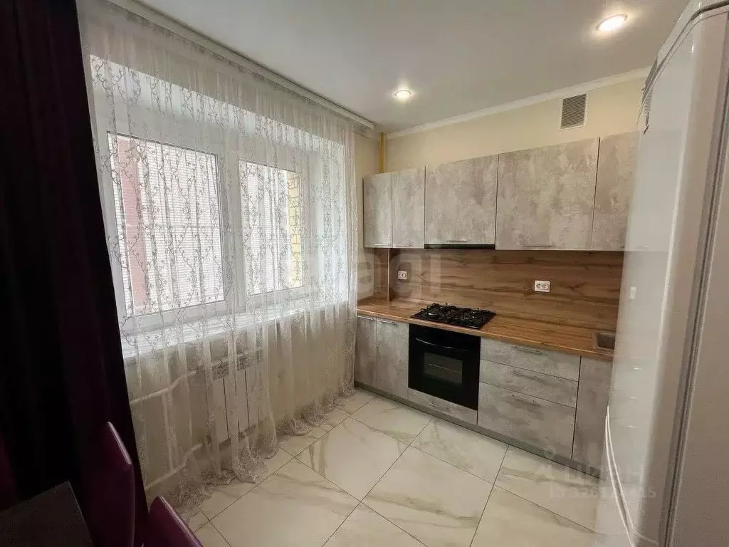 2-к кв. Татарстан, Казань ул. Толбухина, 15 (65.0 м) - Фото 1