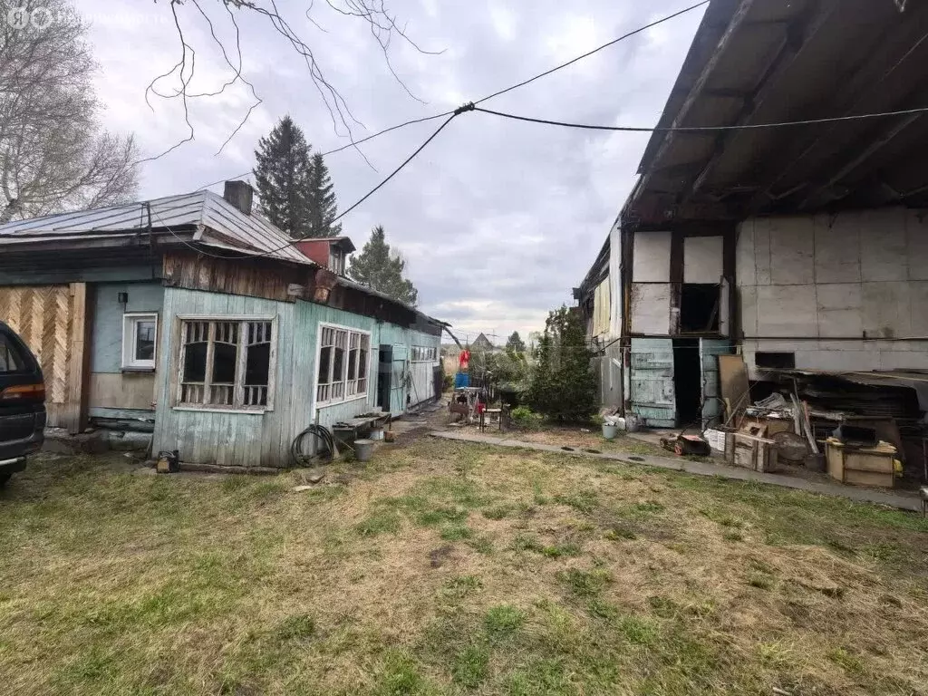 Дом в Репьевский сельсовет, деревня Шмаково, Инская улица (32.6 м) - Фото 1