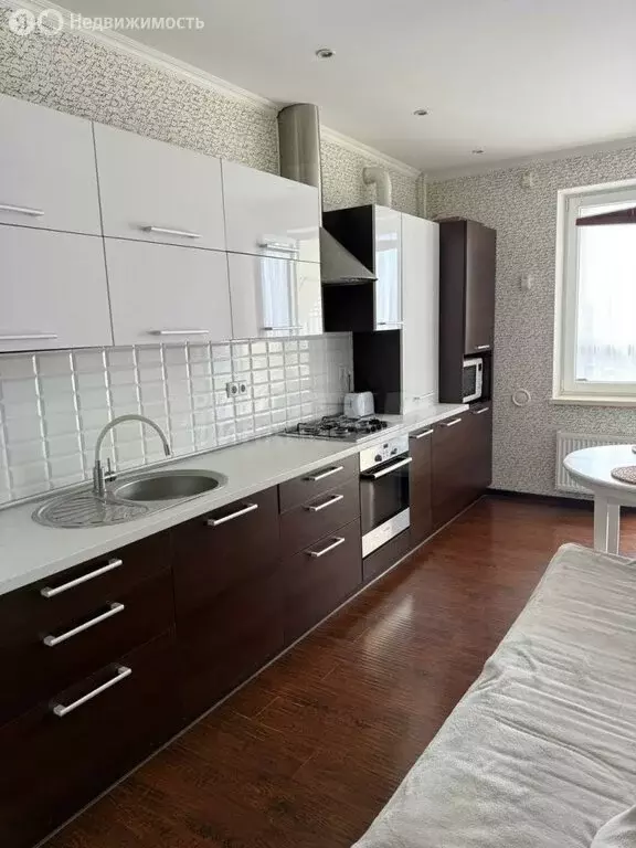 1-комнатная квартира: Калининград, улица Горького, 168 (45.8 м) - Фото 2
