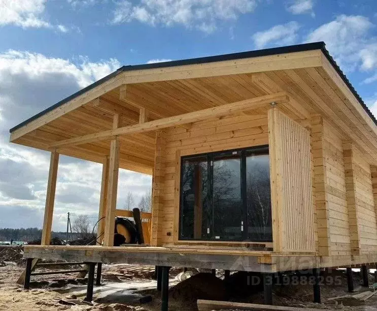 Дом в Красноярский край, Красноярск городской округ, д. Минино 2 (50 ... - Фото 0
