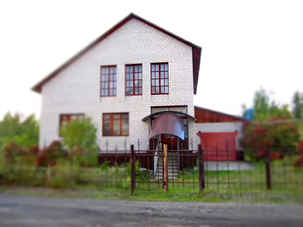 Дом в Алтайский край, Бийск городской округ, с. Одинцовка  (216 м) - Фото 0