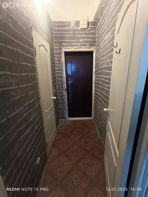 Квартира-студия: Сосновоборск, Солнечная улица, 8 (24 м) - Фото 1