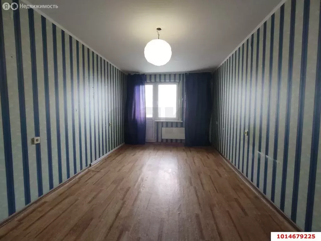 3-комнатная квартира: Краснодар, улица Карякина, 15 (74 м) - Фото 0