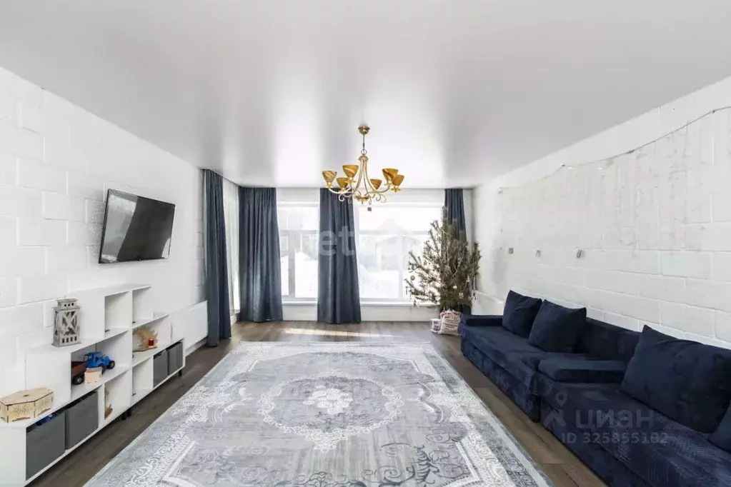 Дом в Тюменская область, Тюменский муниципальный округ, с. Чикча ул. ... - Фото 1