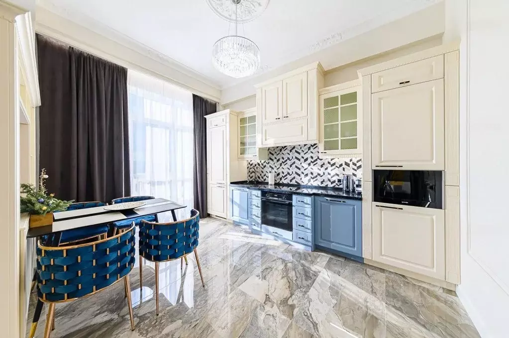 Квартира, 2 комнаты, 65 м - Фото 0