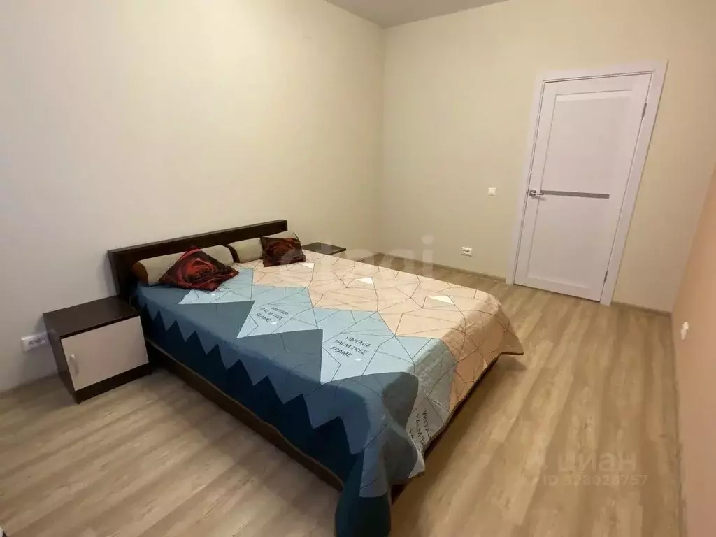 2-к кв. Ямало-Ненецкий АО, Новый Уренгой Славянский мкр, 1/6 (56.0 м) - Фото 1