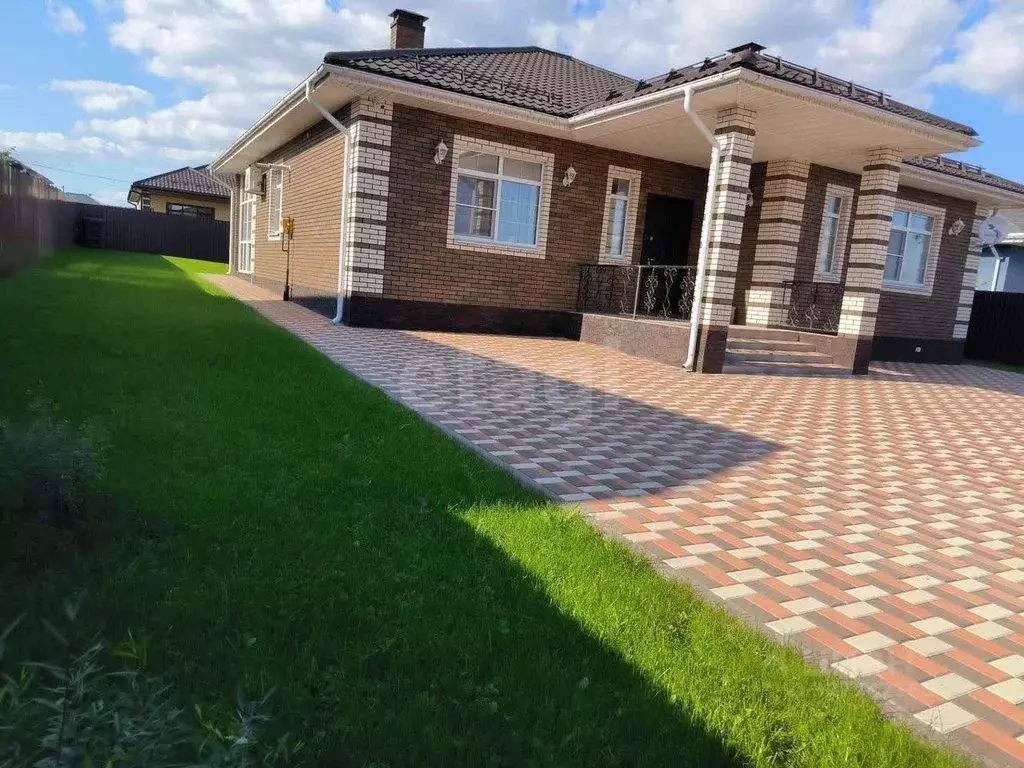 Дом в Калужская область, Калуга ул. Космонавта Леонова, 8 (160 м) - Фото 2