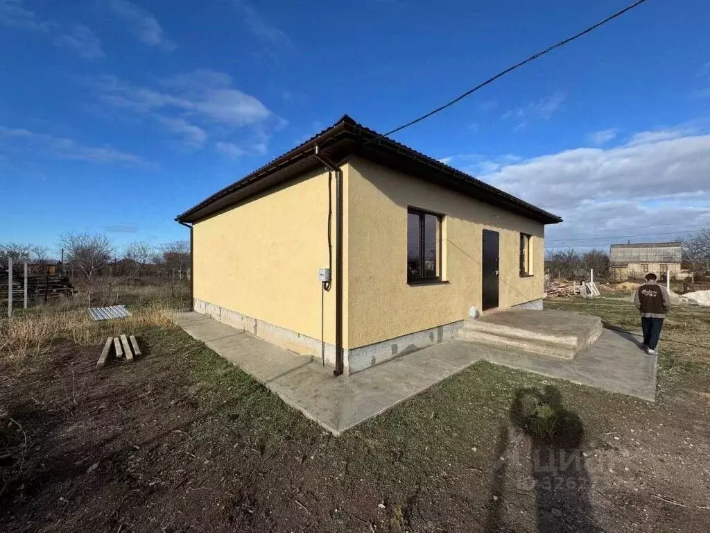 Дом в Крым, Симферопольский район, с. Трудовое ул. Зеленая (95 м) - Фото 2