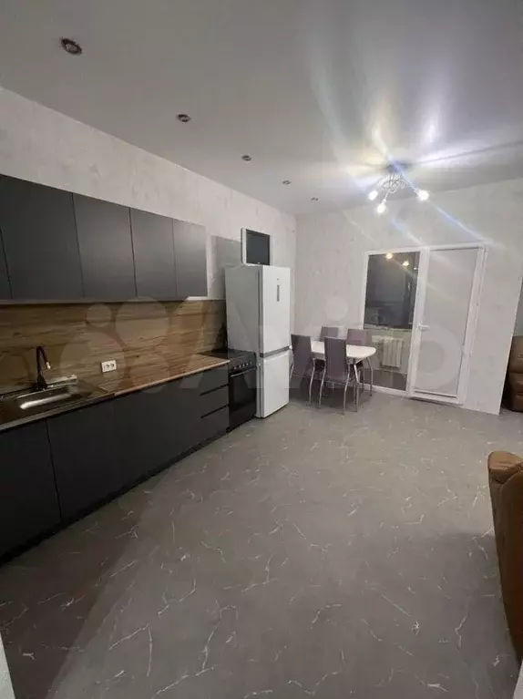 2-к. квартира, 60 м, 13/29 эт. - Фото 0