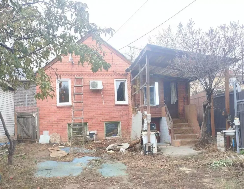 Дом в Волгоградская область, Волгоград Линейная ул., 16 (102 м) - Фото 1