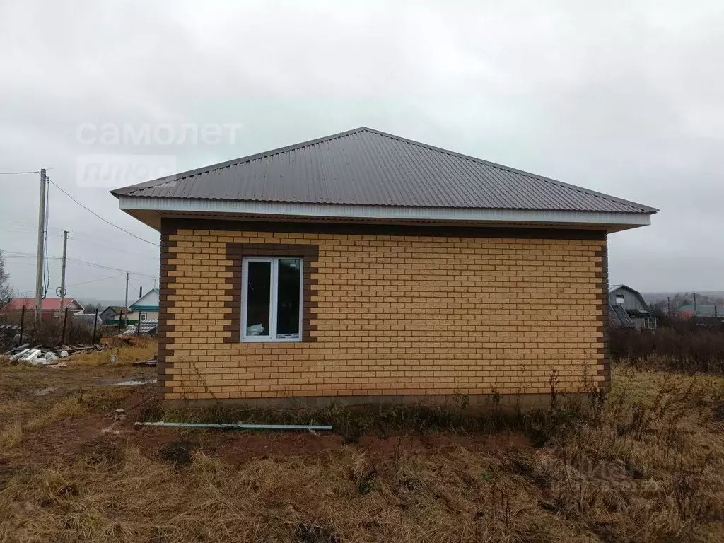 Дом в Башкортостан, Чишминский район, д. Арово Почтовая ул., 17 (67 м) - Фото 1