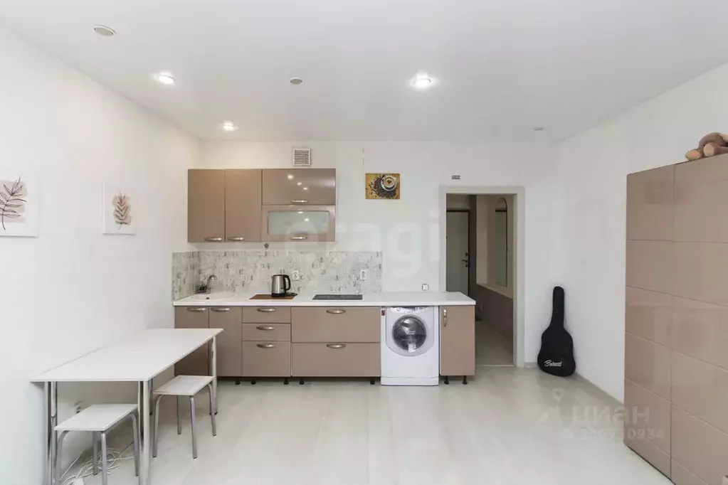 Студия Тюменская область, Тюмень Таврическая ул., 9к4 (35.0 м) - Фото 1