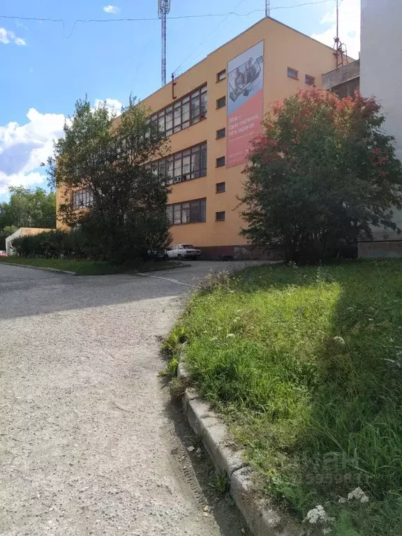 Помещение свободного назначения в Свердловская область, Североуральск ... - Фото 1