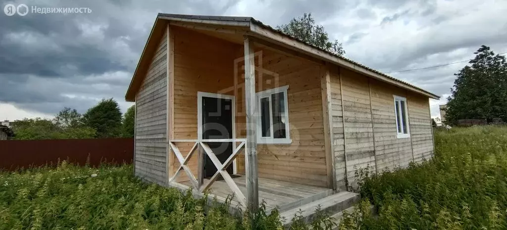 Дом в Куровицы, Огородная улица, 13А (50 м) - Фото 0