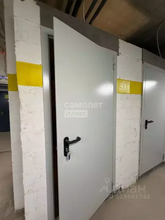 Гараж в Московская область, Ленинский городской округ, д. Коробово ул. ... - Фото 1