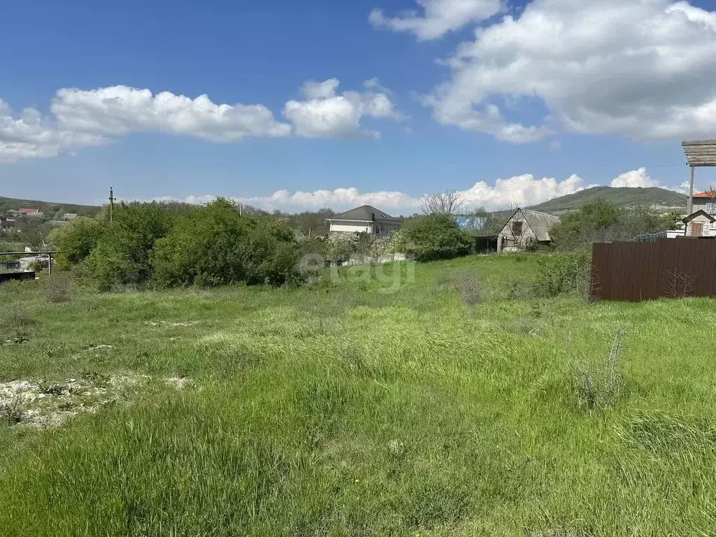 Участок в Краснодарский край, Новороссийск городской округ, с. Большие ... - Фото 0