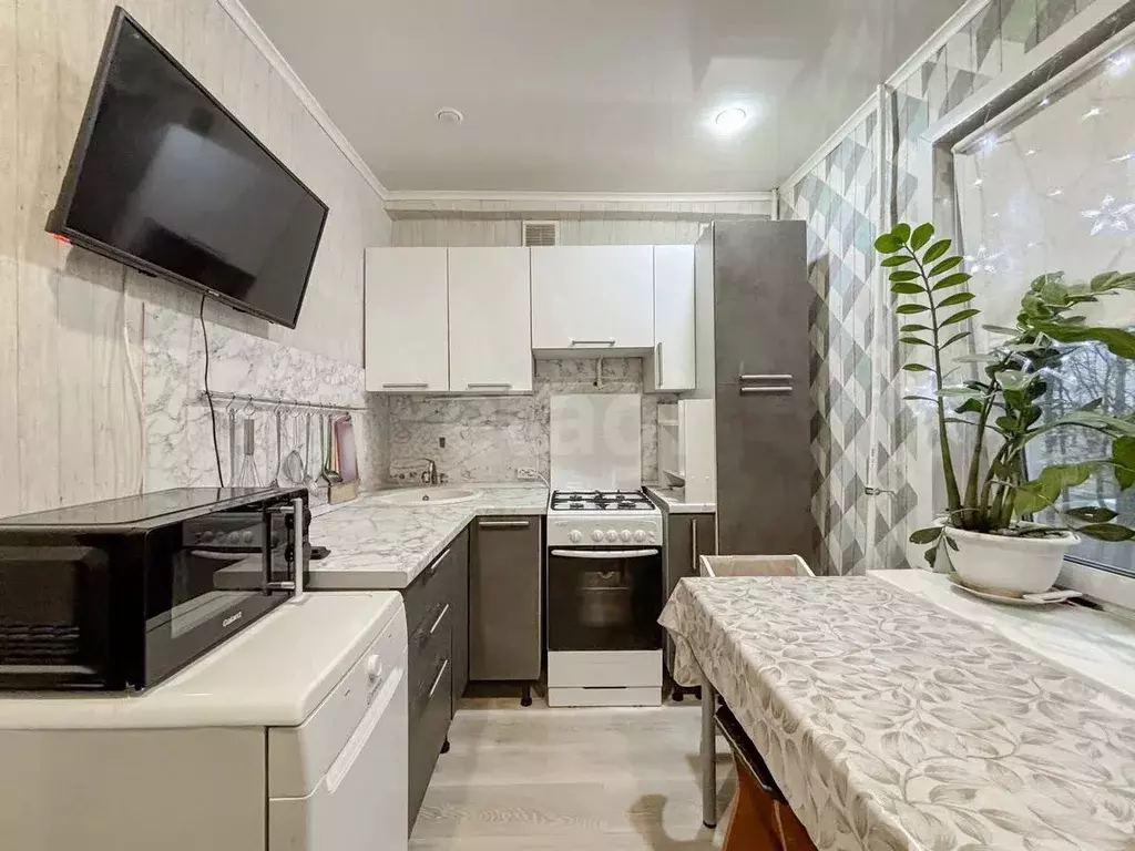 2-к кв. Псковская область, Псков пер. Машиниста, 5 (45.3 м) - Фото 1