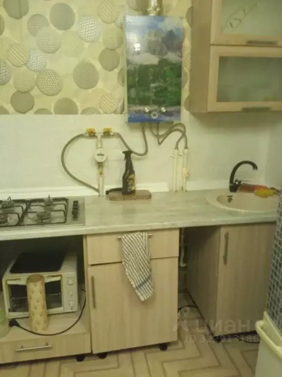 2-к кв. Белгородская область, Старый Оскол Октябрьская ул., 23 (50.0 ... - Фото 1