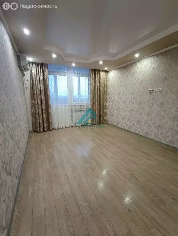 2-комнатная квартира: Оренбург, улица Геннадия Донковцева, 5/1 (63 м) - Фото 1