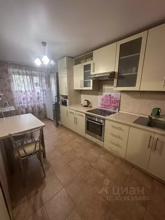 4-к кв. Московская область, Реутов Юбилейный просп., 32/1 (75.0 м) - Фото 0