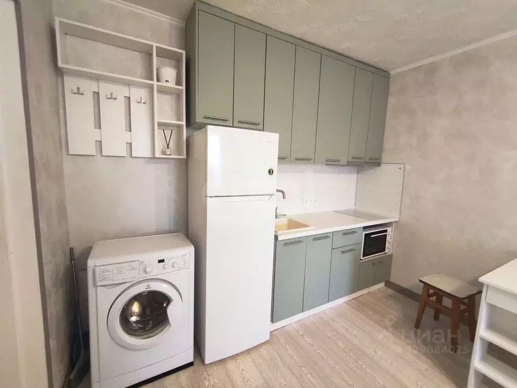 Комната Тюменская область, Тюмень ул. Республики, 212 (17.8 м) - Фото 2