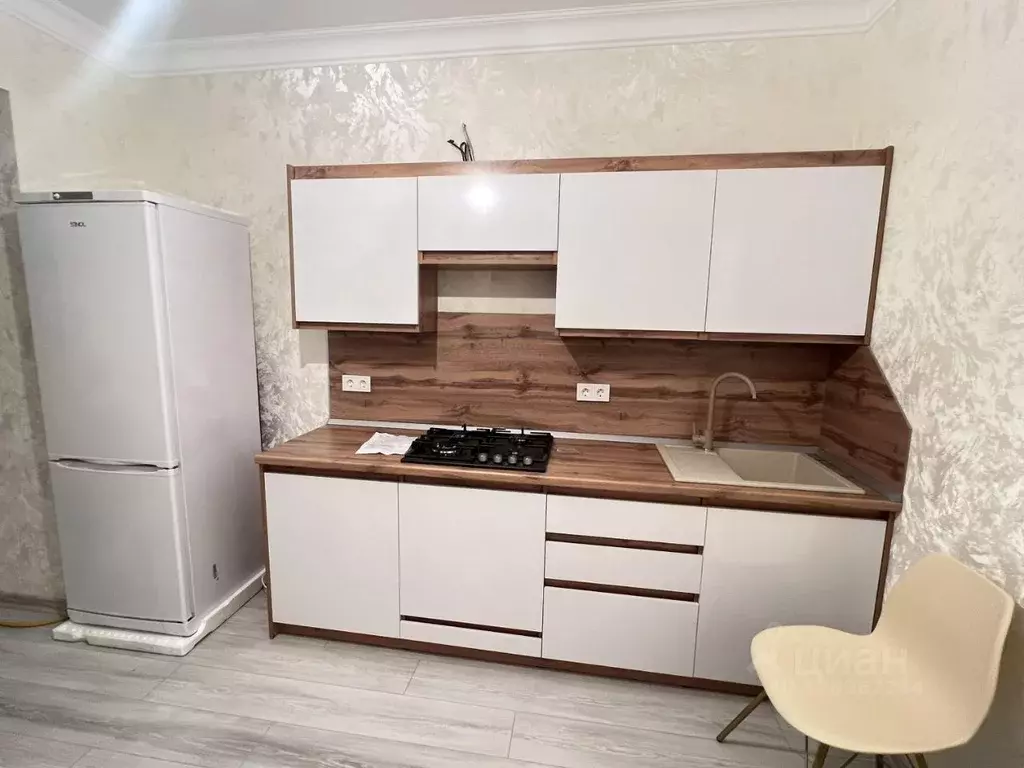 1-к кв. Дагестан, Каспийск ул. Магомедали Магомеджановa, 30 (38.0 м) - Фото 1