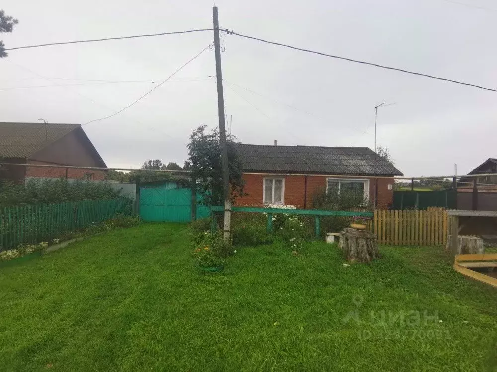 Дом в Омская область, Крутинка рп ул. Гагарина, 13 (26 м) - Фото 1