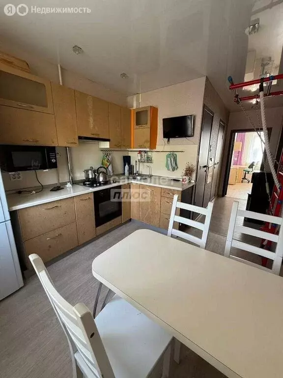 3-комнатная квартира: Миасс, Керченская улица, 7 (67 м) - Фото 1