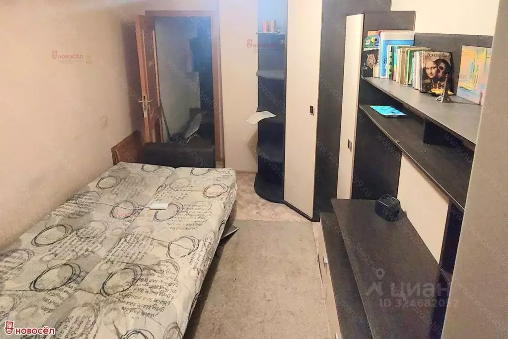 Комната Свердловская область, Екатеринбург ул. Новаторов, 14 (11.0 м) - Фото 2