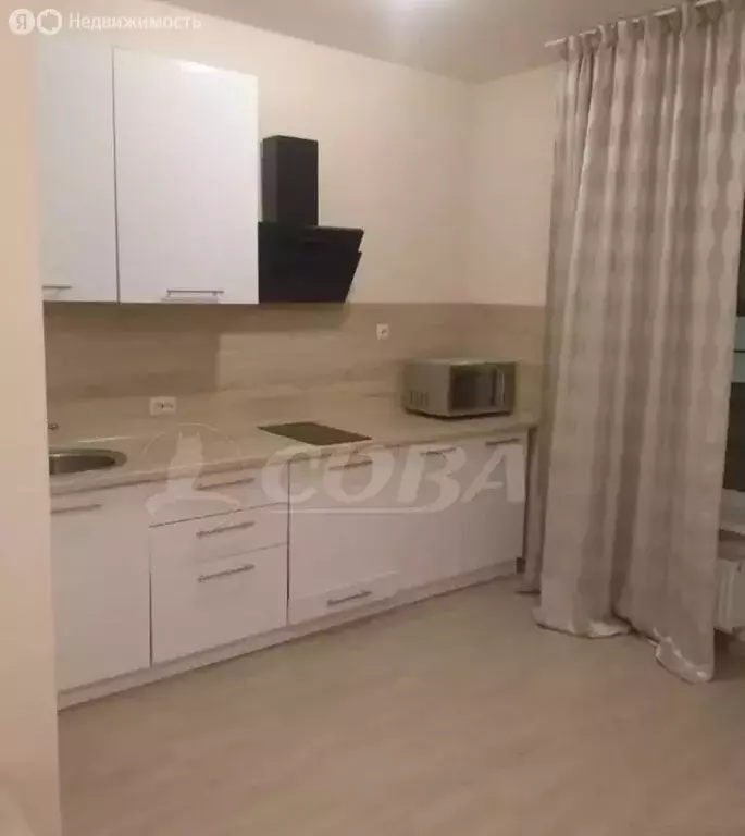 Квартира-студия: Тюмень, улица Владимира Бахарева, 3к1 (25 м) - Фото 1